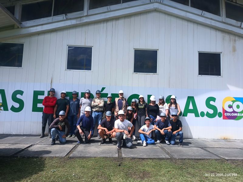 Learning in the Field: An Unforgettable Visit to the Panela Industry in Valle del Cauca